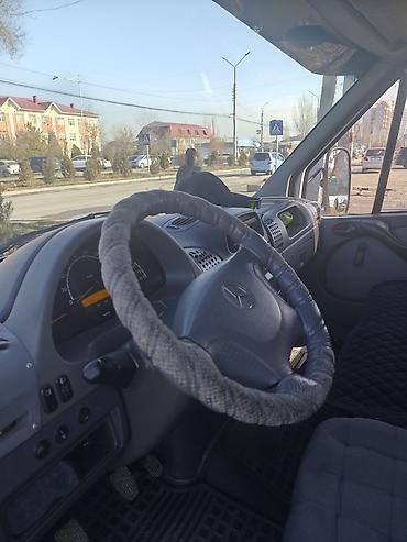 Другие детали салона: Mercedes-Benz Sprinter — кабина и интерьер - Рулевое колесо с чехлом — 9