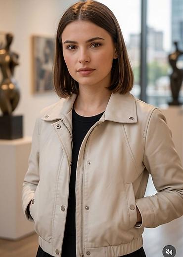 jeftine jakne: Ženska jakna – kratki model, boja bež/stone. - Kroj: moderan — 1