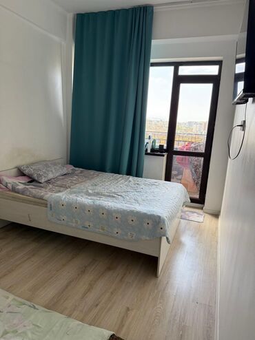 срочно сдаётся квартира: 1 комната, 32 м², Индивидуалка, 12 этаж, Евроремонт