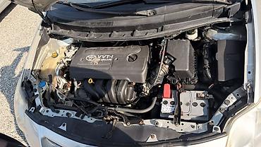 prius 2005: Toyota Auris: 2008 г., 1.4 л, Механика, Бензин, Хэтчбэк — 5