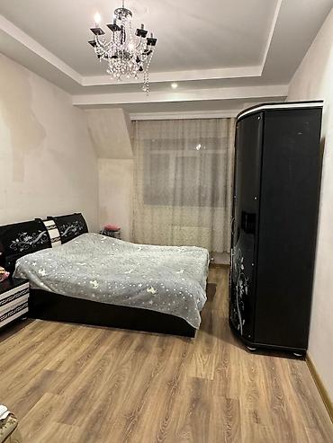 Mənzillər: Yeni Yasamal Brend Hause magazanin yani 14/14 mertebesi 100kv.m 3 — 7