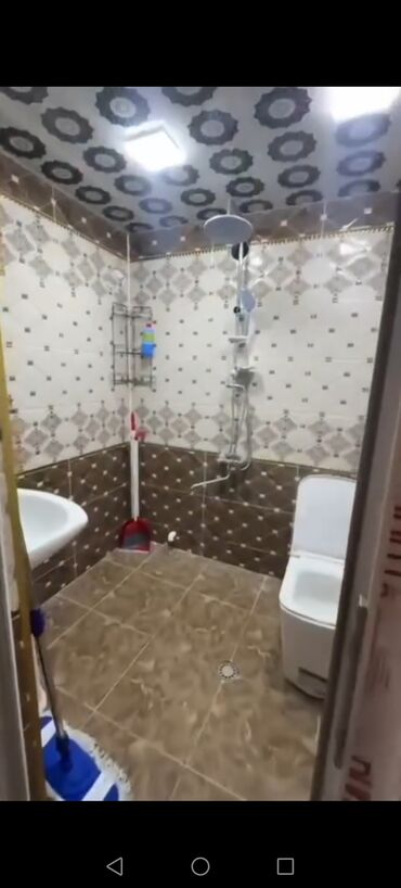 Uzunmüddətli kirayə mənzillər: Nərmanov metrosu yaxinliqi .Təbriz küç (2-3 deyqa piyada)4/2 mərtəbəsi — 5