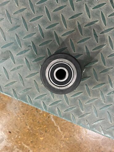 Рохли: Рохля - 3 тонн ( с документами) размер 55 см и 68.5 см колеса — 5