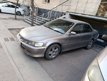 Honda: Honda Accord: 2002 г., 1.8 л, Автомат, Бензин, Седан