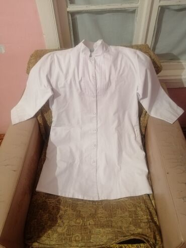 Tibbi geyim: Salam aleykum Kişi ve Qadin ücün az geyinilmiş tibbi xalatlar satiram -da lalafo.az — 16 Tibbi geyim: Salam aleykum Kişi ve Qadin ücün az geyinilmiş tibbi xalatlar satiram — 16