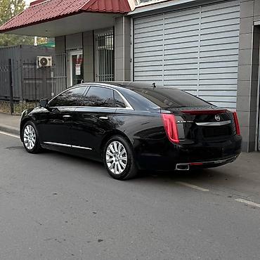 сидения нехсия: Cadillac : 2013 г., Автомат, Бензин, Седан — 3