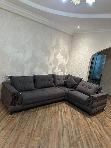 Kunc divan 2.20*3.00. Yeni alinib. 700azn satilir. İdeal — 1