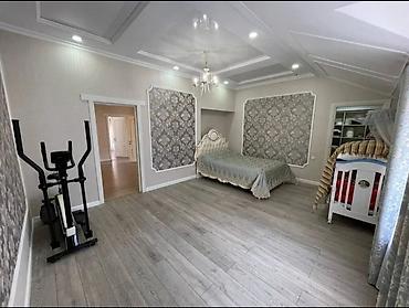 Долгосрочная аренда домов: 300 м², 6 комнат — 6