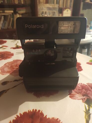 polaroid onestep instant camera in Кыргызстан | ФОТОАППАРАТЫ: Продаю Палароид в хорошем состояние рабочий
