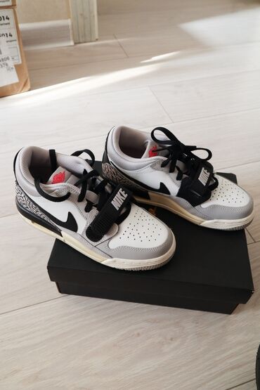 Детская обувь: Nike Air Jordan Legacy 312 Low Оригинал размер 35-36, 23см по