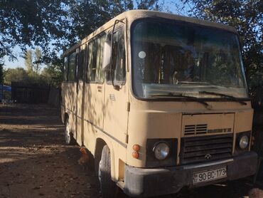 мтз 892.2 цена бишкек: DEUTZ markalı, bej rəngli avtobus. Ön tərəfində 90-BC-173 dövlət nömrə