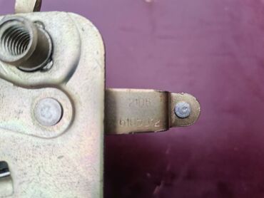 Auto delovi: Unutrasnja brava zadnjih vrata Lada 2108 Samara. Novo. Originalno — 3