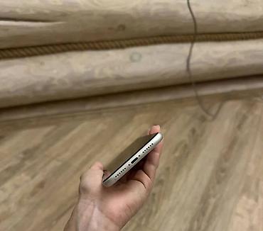 iphone plus: IPhone 11, Б/у, 128 ГБ, Белый, Зарядное устройство, Чехол, Кабель, 78 % — 6