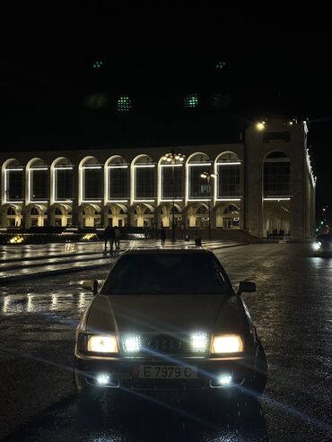 Audi: Audi 90: 1992 г., 2 л, Механика, Бензин, Седан