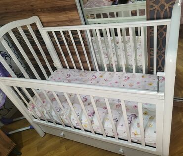 asd 2 qiymeti: DilBesik satilir 150 azn . Matras ortapedikdir(150 alinib . Bortikleri