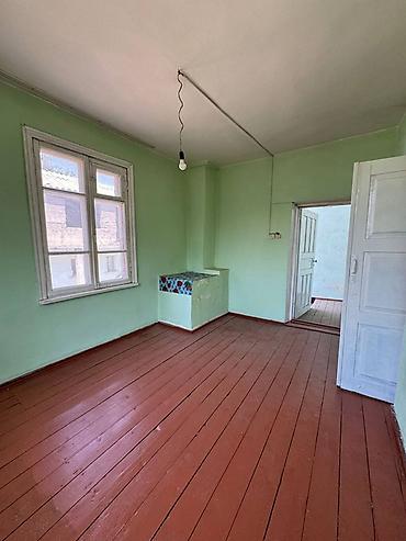 дом пр: 🏡 ПРОДАЁТСЯ ЧАСТНЫЙ ДОМ 📍 г. Кызыл-Кия, ул. Советская Продаётся — 9