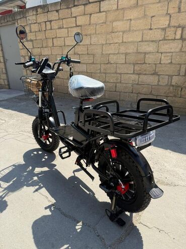 Motonəqliyyatın icarəsi: Haojue 50 sm3, 100 km, ilkin ödəniş: Yox