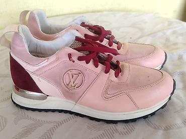 tods mokasine: Louis Vuitton Run Away roze patike - veličina 37 (Replika) Na prodaju — 1