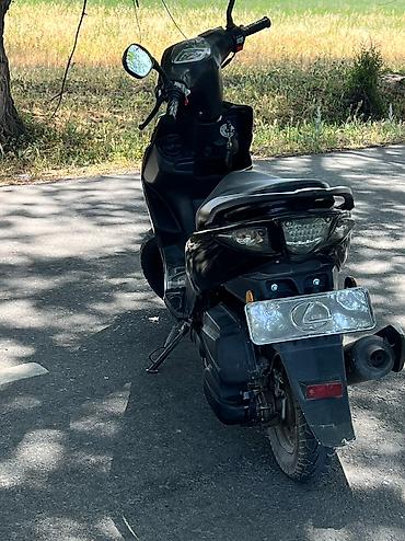 адисей матор: Скутер в хорошем состоянии 🤩 Мотор 150 куб 😉 Тяга имеется 👌 Вложения — 3