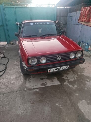 запчасти на опель вектра а: Красный Volkswagen Golf III. Модель имеет классический дизайн, с двумя