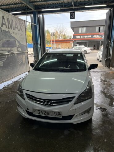 Hyundai: Hyundai Solaris: 2015 г., 1.6 л, Автомат, Бензин, Седан