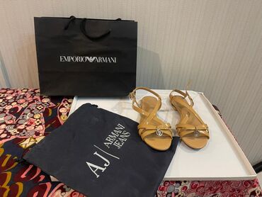 Basanoşka və səndəllər: Ölçü: 36, rəng - Bej, Yeni — 3