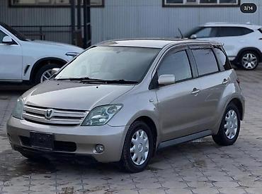 авто ярис: Toyota Ist: 2003 г., 1.3 л, Автомат, Бензин, Хэтчбэк — 2