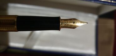 Наборы украшений: Набор из трех перьевых ручек в фирменных коробках. Состав: - Sheaffer — 2