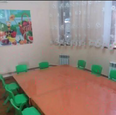 Двухъярусные детские кровати: Срочно продаю ‼️‼️‼️ ✅ Детские кроватки - 5шт×4= 20мест. ✅ Шкафчики - — 5