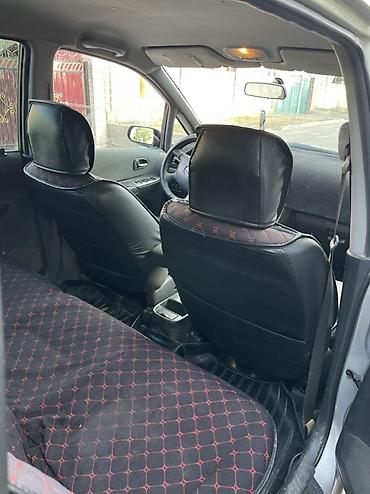 кочкор авто: Mazda PREMACY: 2002 г., 1.8 л, Кол менен иштөөчү, Бензин, Вэн/Минивэн — 8