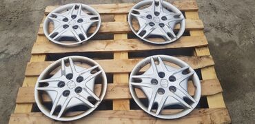 Суппорты: Колпаки R 15, Б/у, Комплект