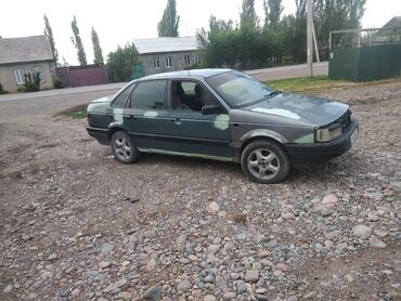 Volkswagen: Volkswagen : 1992 г., 1.8 л, Механика, Газ, Седан
