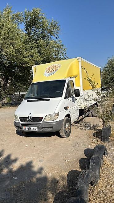 ролик спринтер: Грузовой фургон Mercedes‑Benz Sprinter с гидробортом 2.7 дизель — 1
