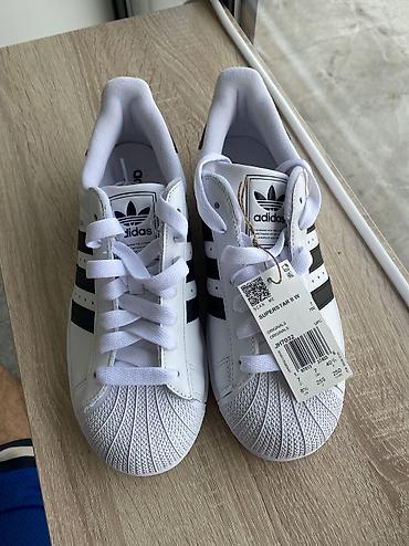 soft shell: Кроссовки, 40, Adidas Originals, Новый, цвет - Белый, Платная доставка, Самовывоз — 1