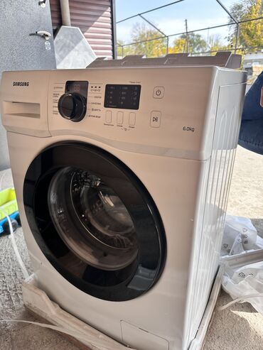 стиральная машина автомат с баком для воды бу: Стиральная машина Samsung, Новый, Автомат, До 6 кг
