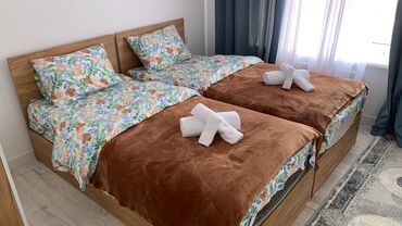 Посуточная аренда домов: Современный двухэтажный дом с панорамным остеклением и ограждением из — 4