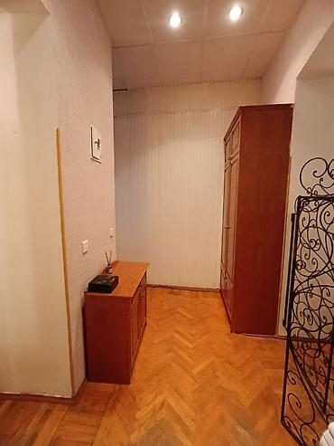 Günlük kirayə mənzillər: 2 otaqlı, Səbail r. r-nu — 11