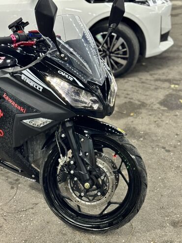 Motosikletlər: Kawasaki - Ninja 600, 600 sm3 — 2