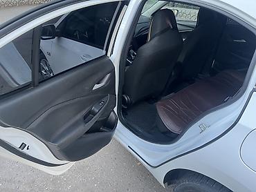 bmw 5 e60: Chevrolet Onix: 2021 г., 1 л, Автомат, Бензин, Седан — 10