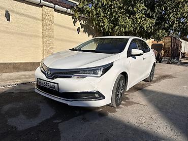 на corolla: Toyota Corolla: 2019 г., 1.8 л, Вариатор, Гибрид, Седан — 4