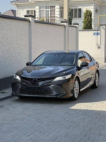 outback 2018: Toyota Camry: 2018 г., 2.5 л, Гибрид, Седан — 2