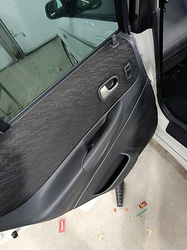 Mazda: Mazda Familia: 2001 г., 2 л, Автомат, Бензин, Универсал — 9