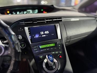 Toyota: Toyota Prius: 2010 г., 1.8 л, Вариатор, Гибрид, Хэтчбэк — 13