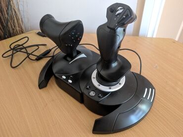 game sir: Продается штурвал "Thrustmaster hotas one" для авиасимуляторов. Вес 2