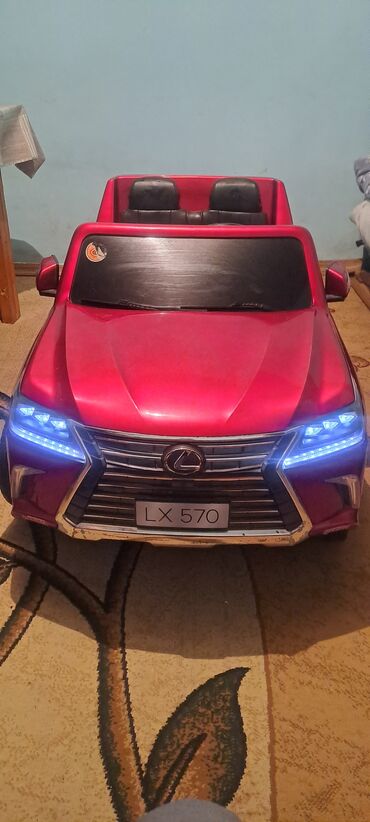 Uşaq üçün elektrik maşınları: Uşaq elektro-avtomobili – Lexus LX 570 stilində, qırmızı rəng — 6