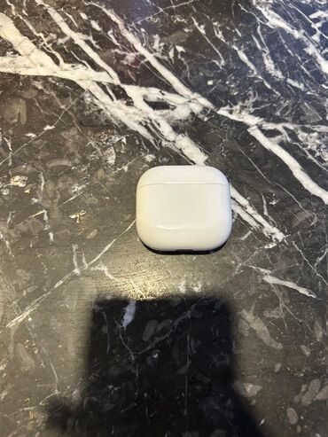 Üzüklər: Apple AirPods Pro (şarj qutusu ilə) - Aktiv Səsboğma (ANC) və