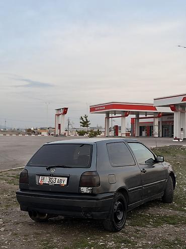 Volkswagen: Volkswagen Golf: 1993 г., 1.8 л, Механика, Бензин, Хэтчбэк — 7