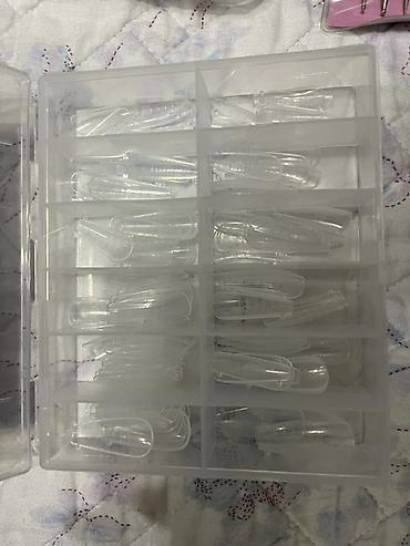 Другое оборудование для салонов красоты: Набор для маникюра В комплекте: - УФ/LED лампа SUN 5. - — 7