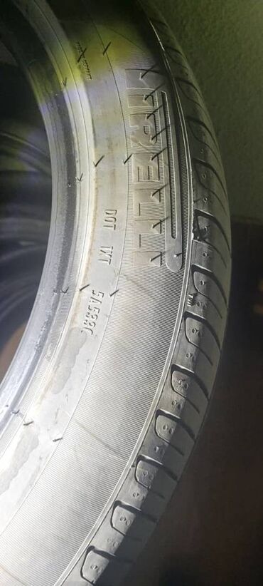 Təkərlər: İşlənmiş Şin Pirelli 255 / 45 / R 19 — 5