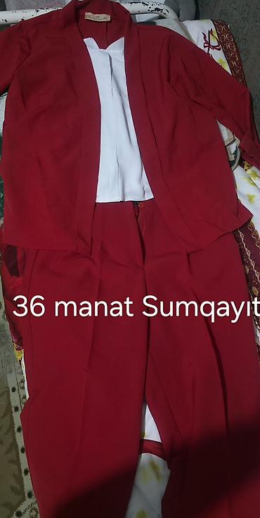 sport kurtkalar: Qadın üst geyimləri – Sumqayıt 1) Qış parkası, başlıqlı, süni kürklü — 5